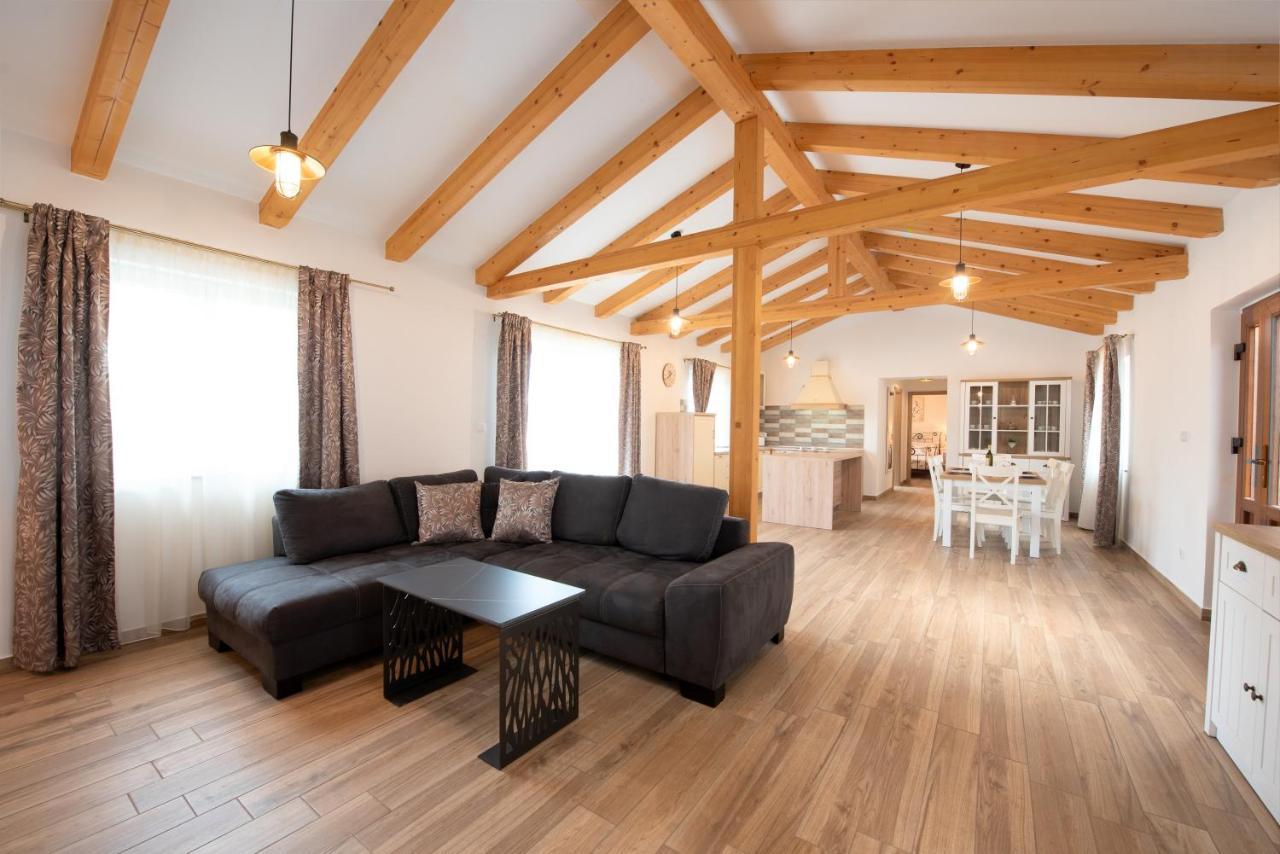 Kuca Za Odmor Villa Jurdani Exteriör bild