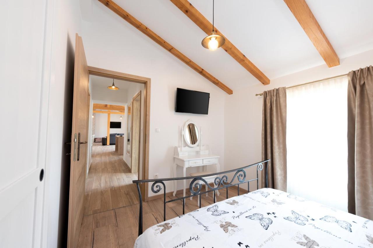 Kuca Za Odmor Villa Jurdani Exteriör bild