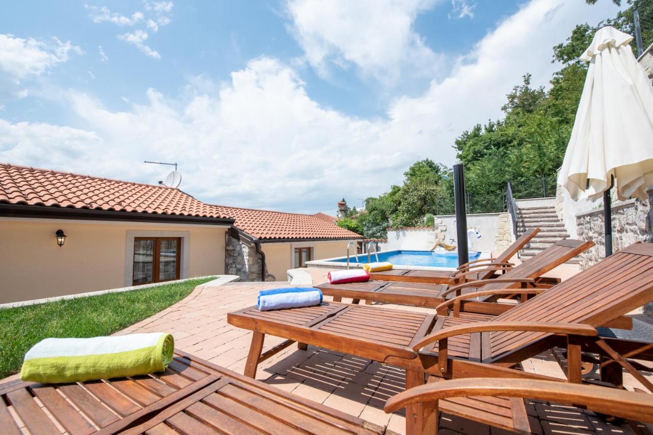 Kuca Za Odmor Villa Jurdani Exteriör bild