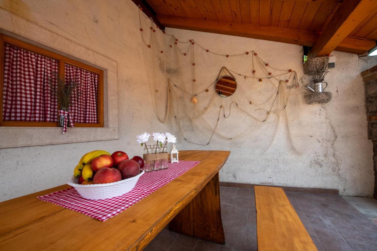 Kuca Za Odmor Villa Jurdani Exteriör bild