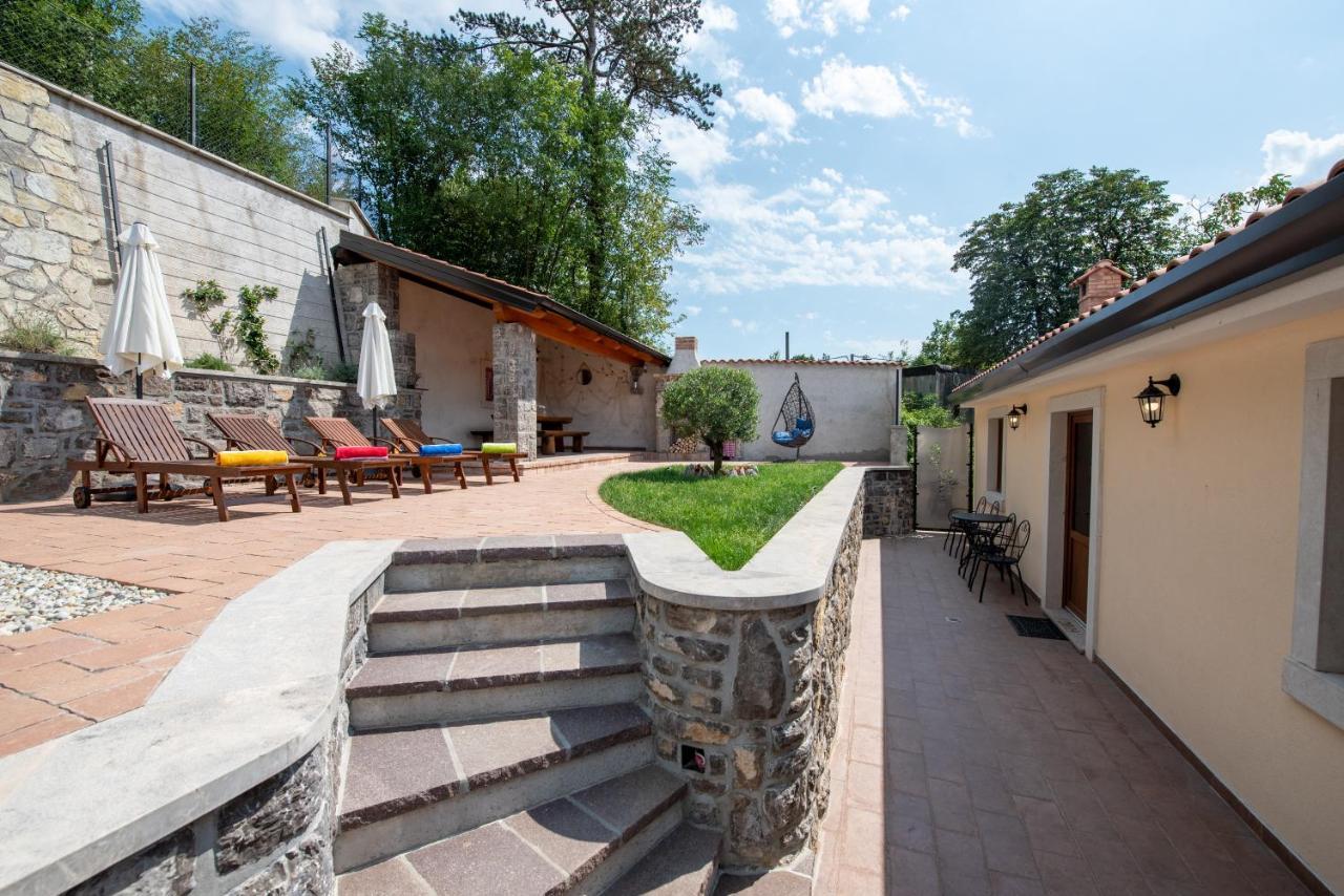 Kuca Za Odmor Villa Jurdani Exteriör bild